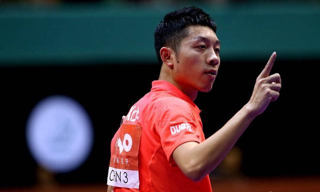 线下观赛的 线下观赛的