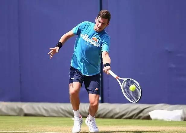 在黄石基地 在黄石基地