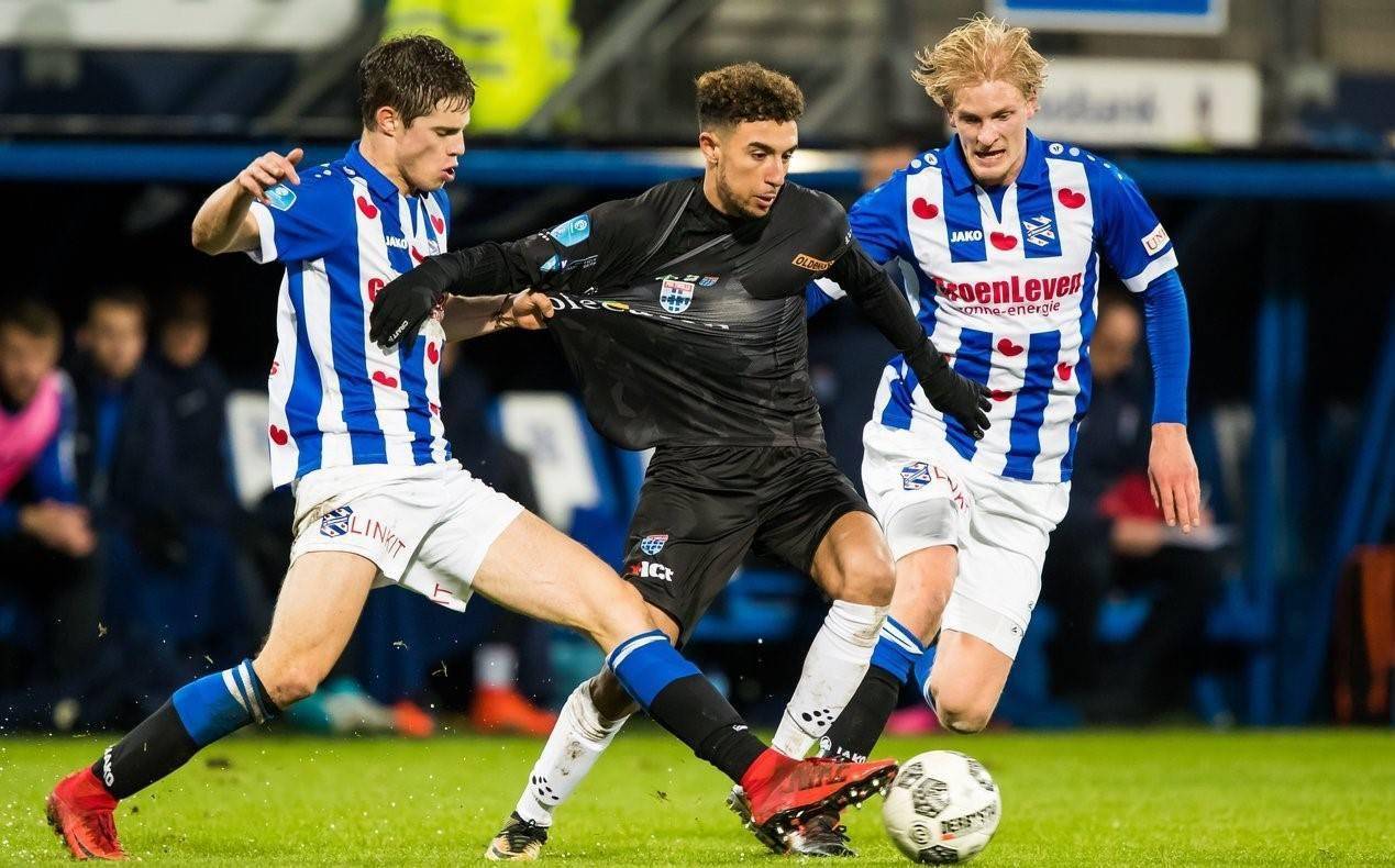 成功吸引了 成功吸引了