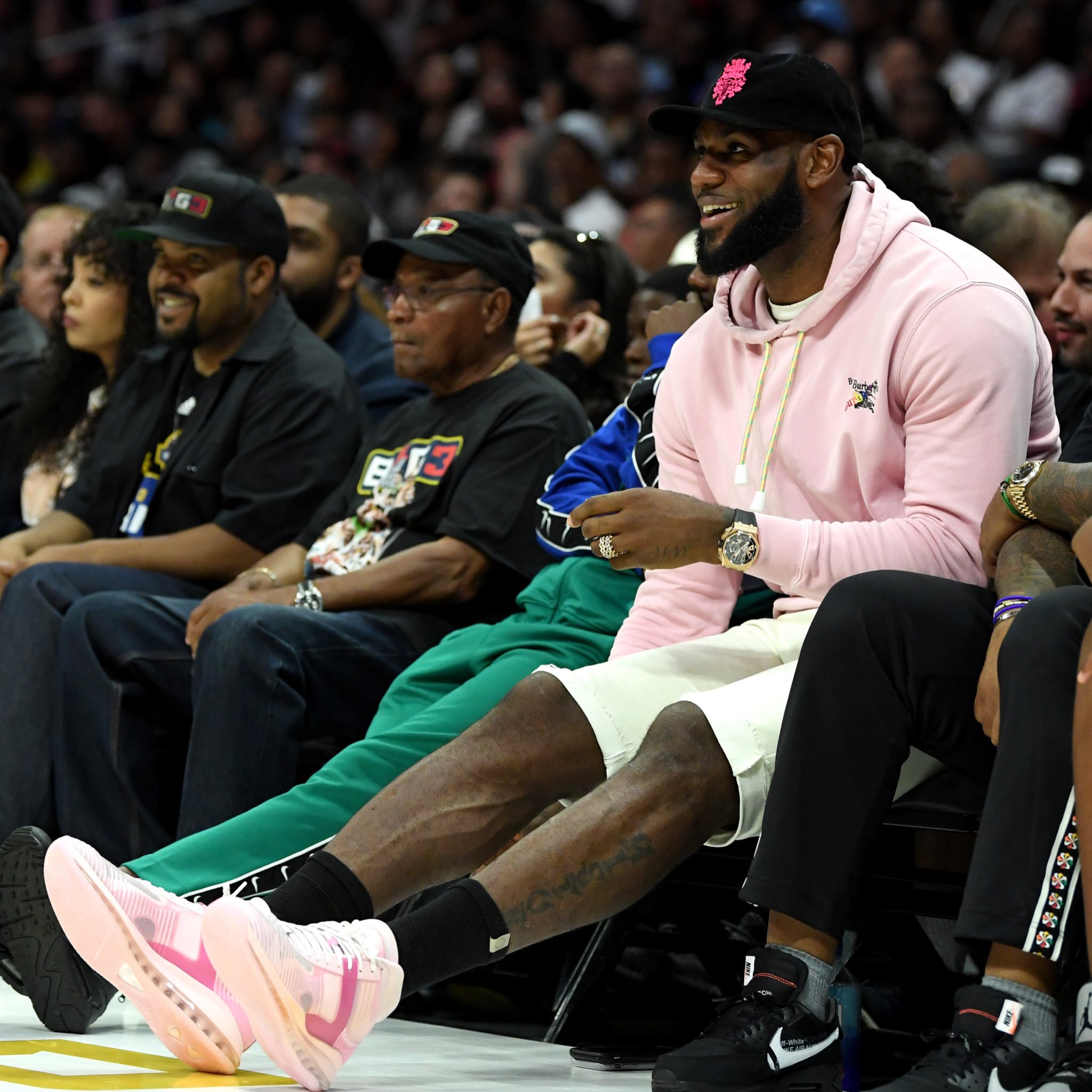 而豪门在拿 而豪门在拿